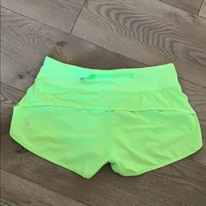 Lululemon shorts size 4